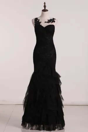 2024 Open Back Bateau Dark Navy Evening Dresses Mermaid Tulle With Applique