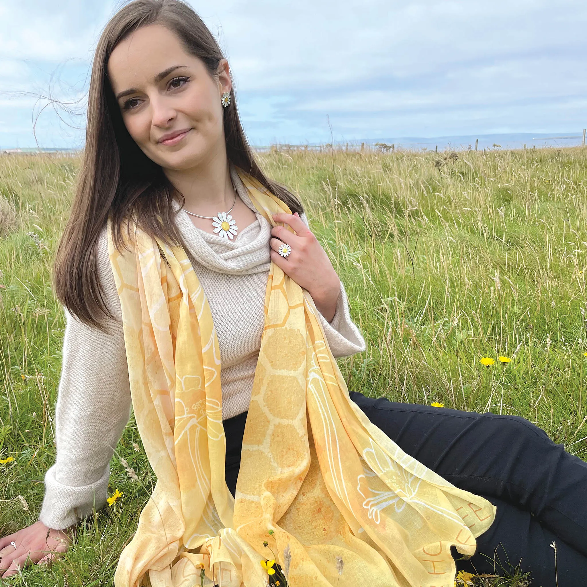 Daisies & Honeybee Silk Scarf