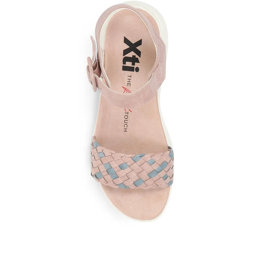 Lightweight Strappy Sandal - XTI31530 / 318 355