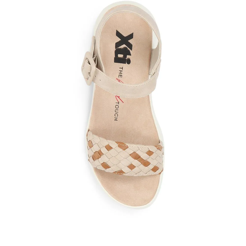 Lightweight Strappy Sandal - XTI31530 / 318 355