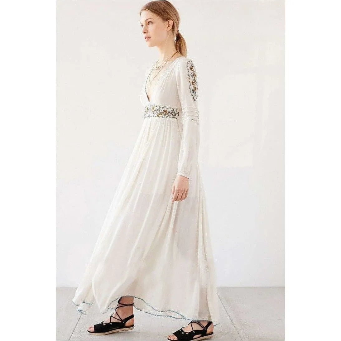 Luxurious Embroidery Maxi Dress