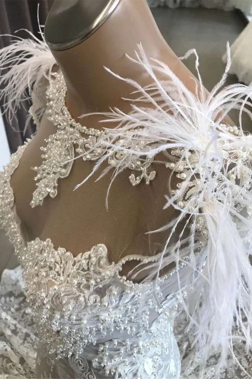 Luxury White Hollow Sweetheart Open Back Lace Long Wedding Dress with Fur Neckline
