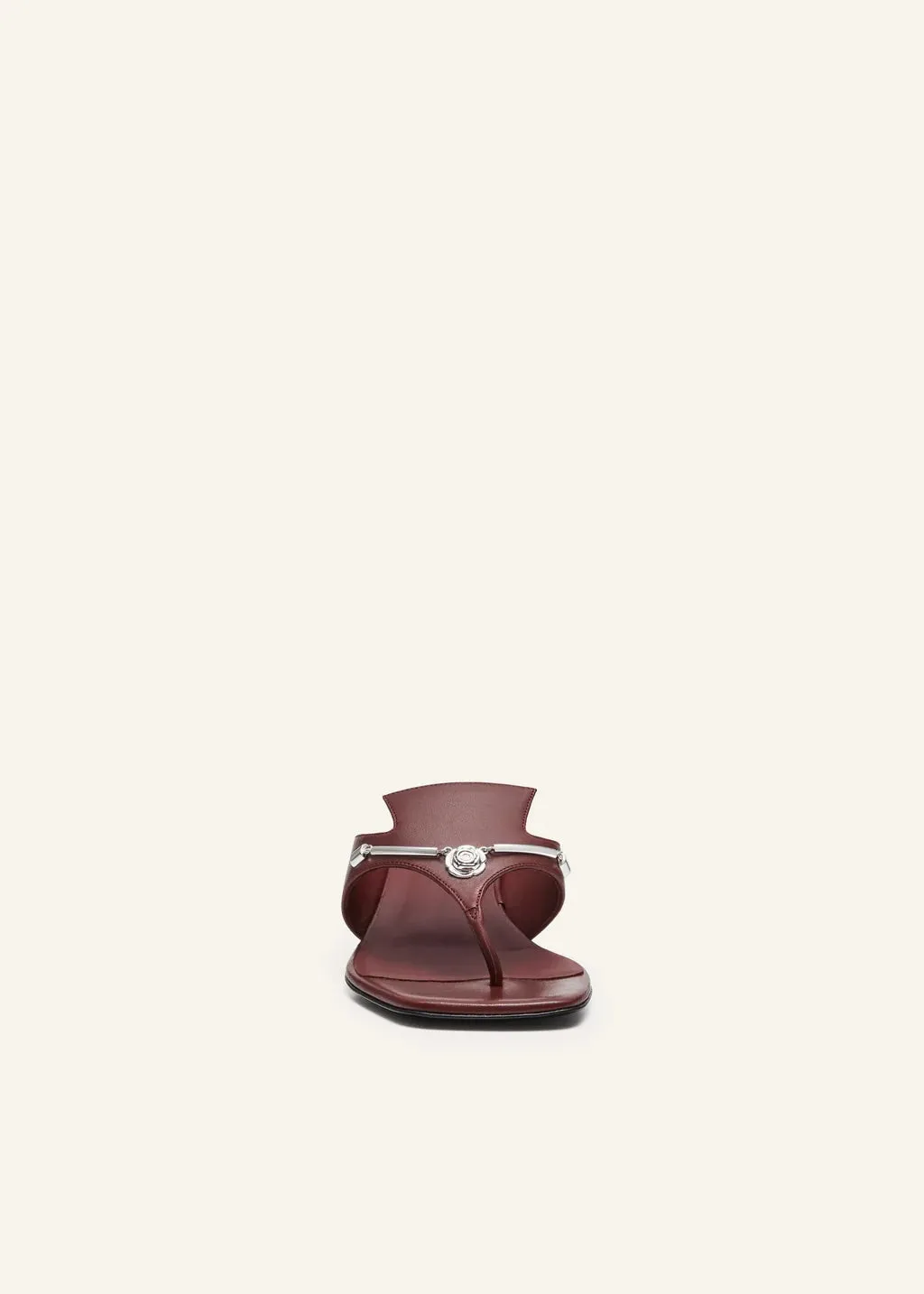 MAGDA BUTRY - Rose brooch thong sandals in burgundy leather