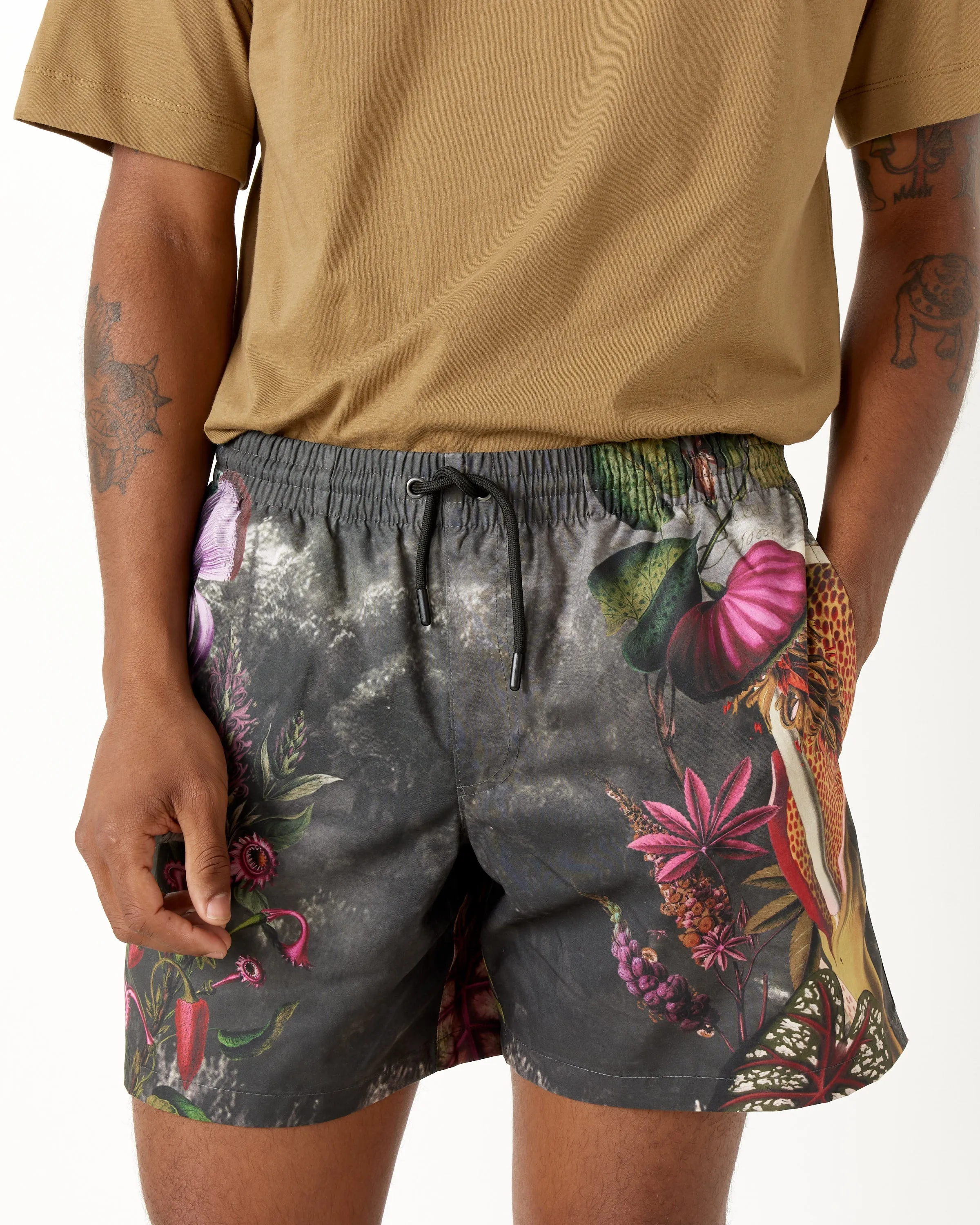 Relaxed Botanical Swimshort