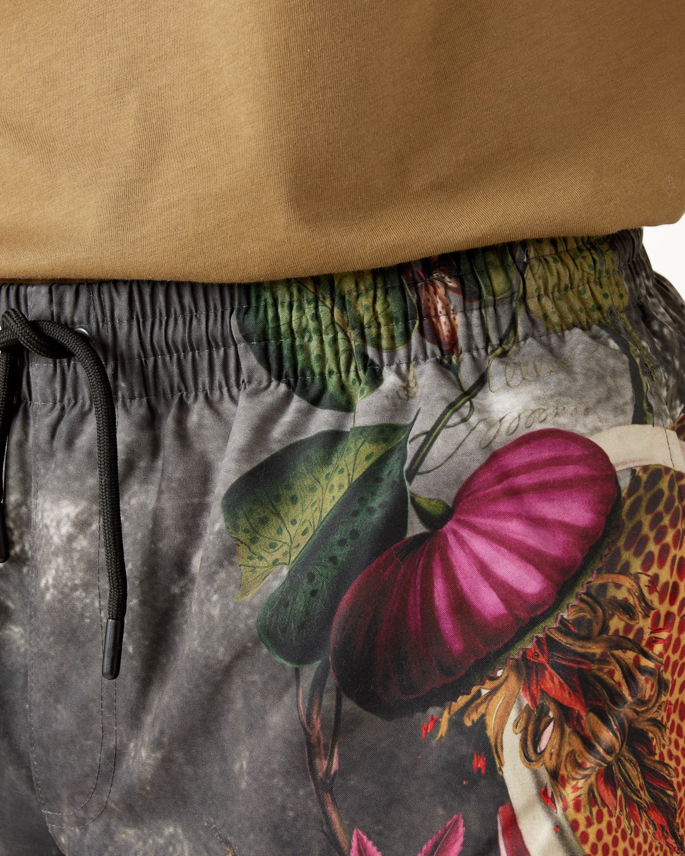 Relaxed Botanical Swimshort