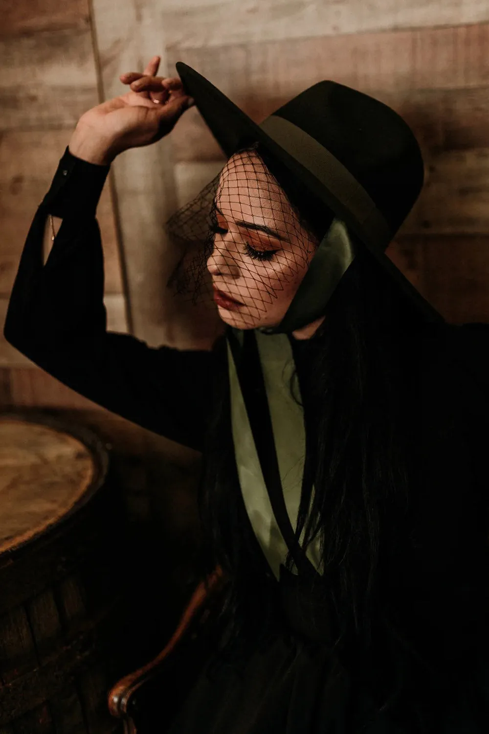 Veiled Hat [OLIVE GREEN]