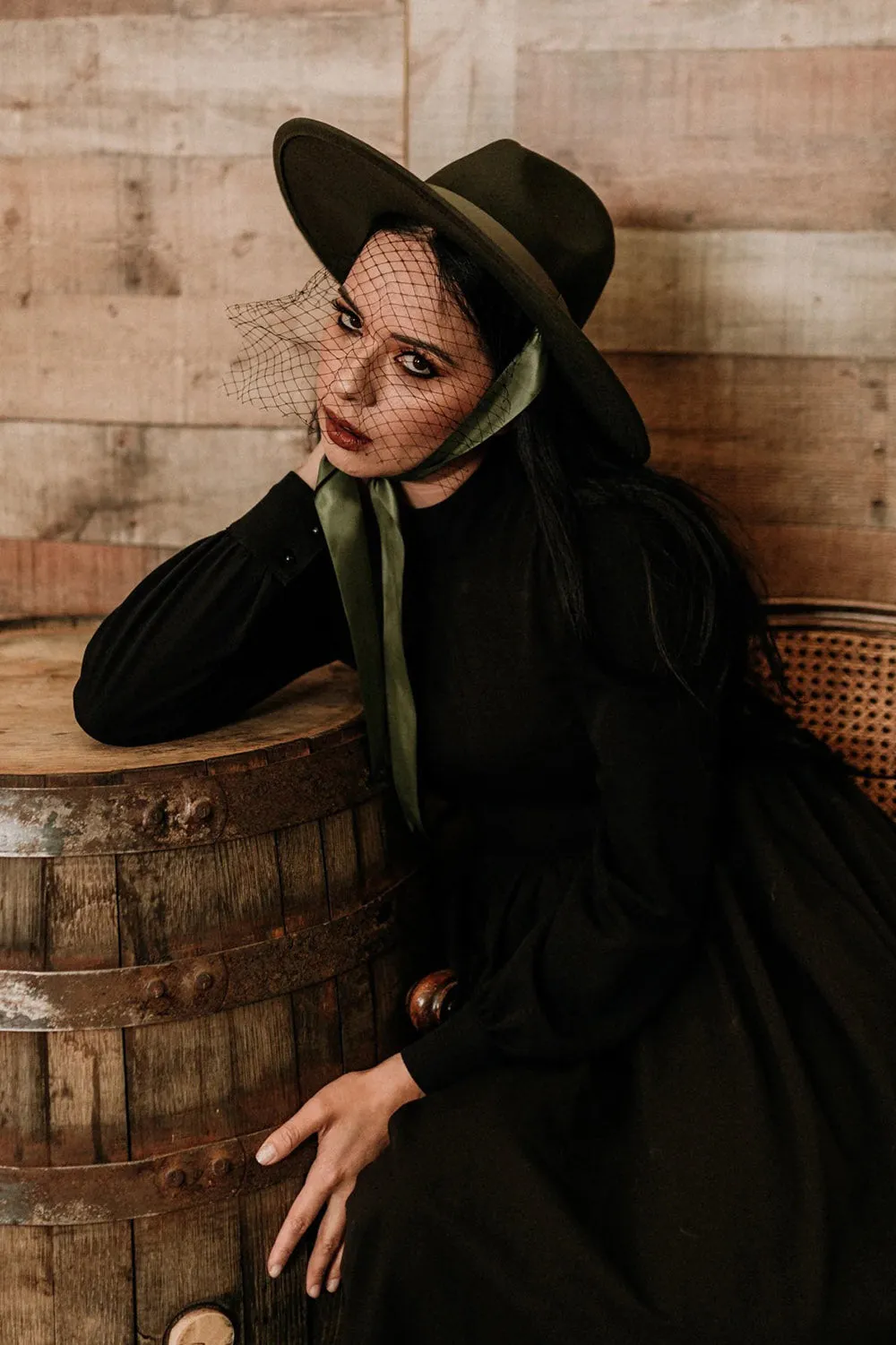 Veiled Hat [OLIVE GREEN]